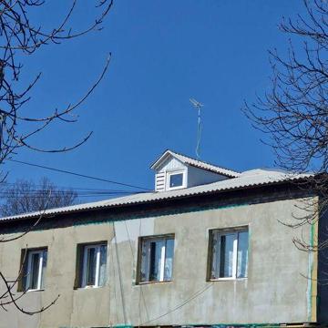 Продається двостороння квартира загальною площею в 44м2  Програми так!