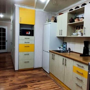 Запорізького Козацтва вул., 17а