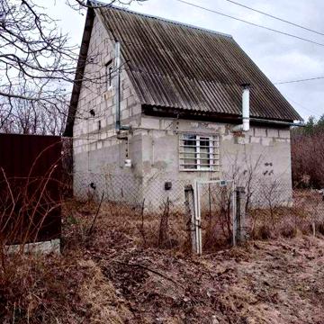 Дача, будинок 2 поверха, ділянка 6 соток. Фастівський район. Урожай.