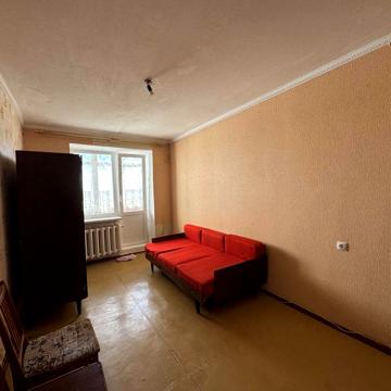 Однокімнатна квартира в центрі Немішаєве, вул. Заводська,48