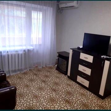 Продам 2х ком. кв-ру в центре, ул. Мира 5/5