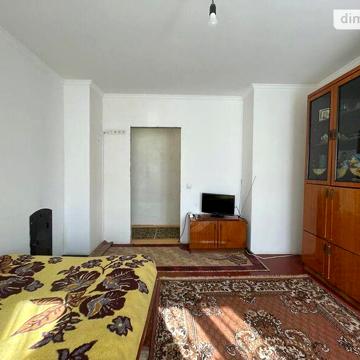 Продаж 3к Квартира Євгена Коновальця (Гліба Успенського) вулиця