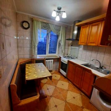 Квартира 3 кімнатна на Спортивній