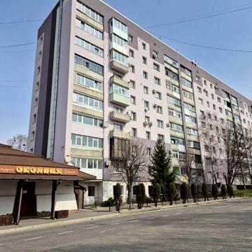 1-кімнатна Будівельників 20