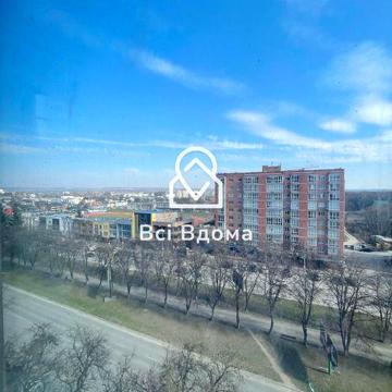 Продаж двокімнатної квартири, центр