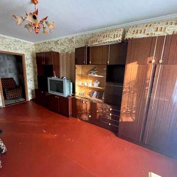 34063  Продаж 1 кімнатної квартири на Озерній , гарний стан