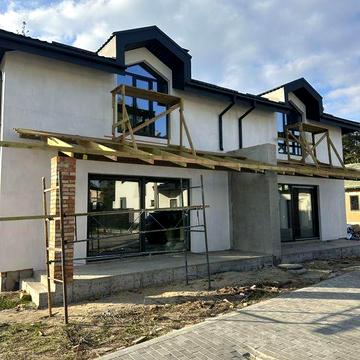 Продаж  Нового Елітного Житла в Центрі Соснівки