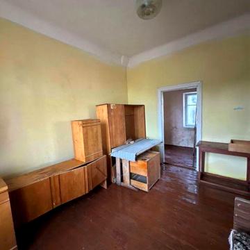 Будинок квартирного типу в центрі міста Яворів, вулиця Маковея,22/кв.1