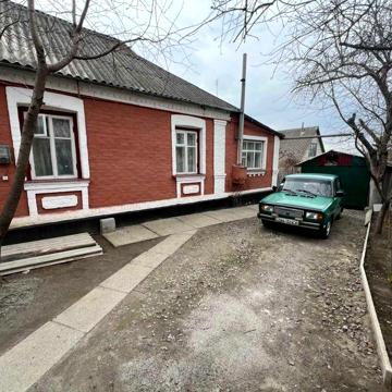 Продається частина будинку.
