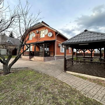 Садова, 30