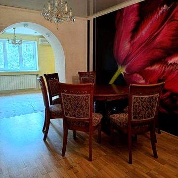 Продаж 3-х кімнатна квартира ЦЕНТР вул. Соборності 49.