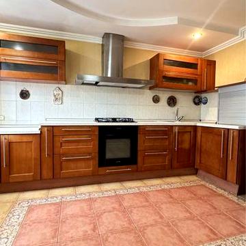 Продаж 4-х кімнатноі квартри м.Вишневе, вул. Київська