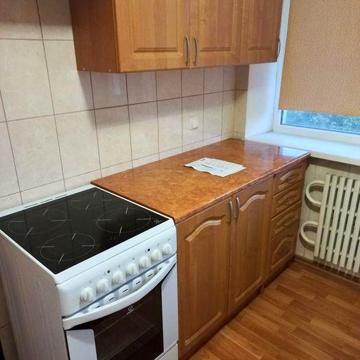 Сдам 1 комн. кв. Владислава Зубенка 31в5. На длительный срок.3000 грн.