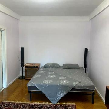 1 кімнатна квартира на Черемхах, біля парка Марка Твена.