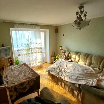 Космонавтів просп., 78