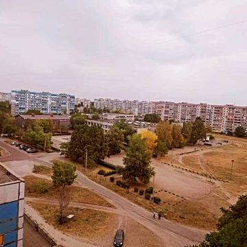 Металургів просп., 84