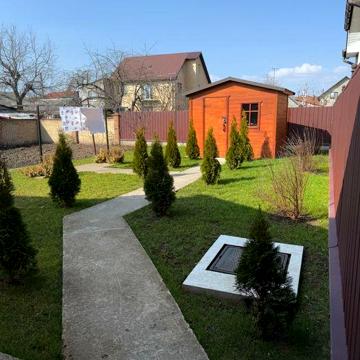 Продаж половини житлового будинку загальною площею 46 м²