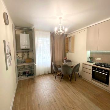 Продаж сучасної квартири з автон. опален. в центрі в ЖК Затишний (л1)
