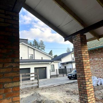 Пропонуємо до продажу  Побудований Будинок в Соснівці зі Своєю Терасою