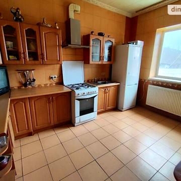 Продаж 5к Дім Жовтнева вулиця