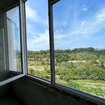 Продаж 1 кім кварти на з виглядом на річку.Панорамна та в затишній лок ЖК Ювілейний