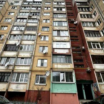 Продається 4кім квартира на Червоному провулку