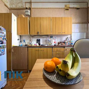 Білоруська вул., 7/9