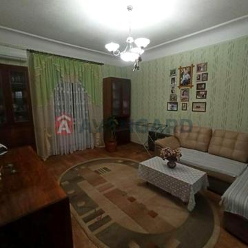 Вадима Пузирьова вул., 8