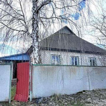 Продається житловий будинок в місті Бобровиця