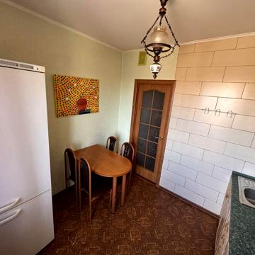 Здається 2к квартира в центрі
