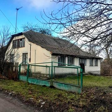 Продам будинок неподалік міста