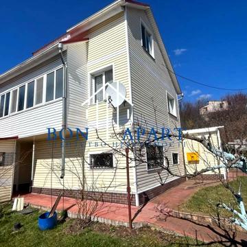 Озерна вул.