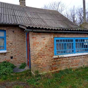Продам півбудинка в селі Гаразджа