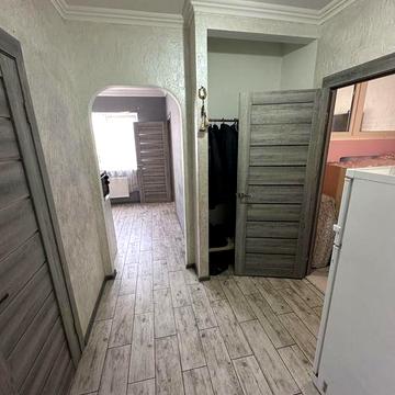 Продам 1 комнатную квартиру ( евро 2 ка ) в центре Авангарда