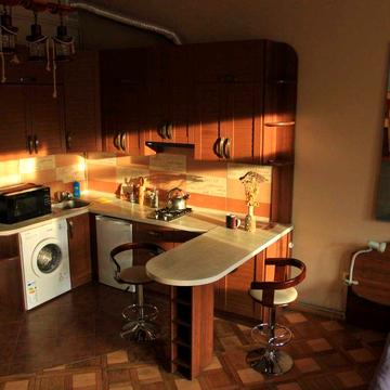 1 кімнатна студія Руфа(Некрасова)  ,ближній центр