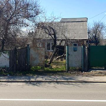 Продаж частини будинку в центрі міста Буча.