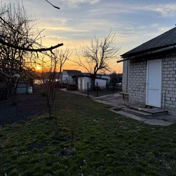 Продаж 3 кім. будинку неподалік центру