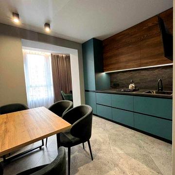 Продам квартиру з ремонтом