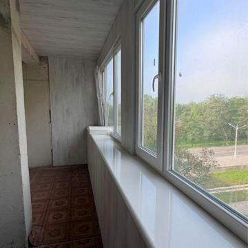 Продам 4-комнатную  квартиру р-н 9 школы