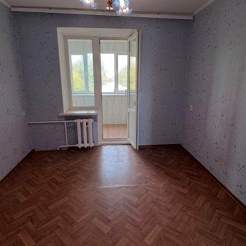 Продам 4-комнатную  квартиру р-н 9 школы