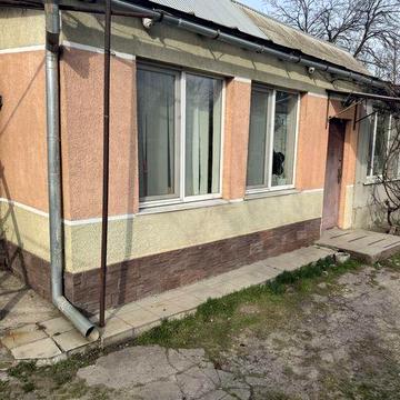 Сдам полдома по улице Приморская с мебелью