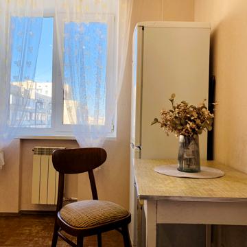 Зої Гайдай вул., 7