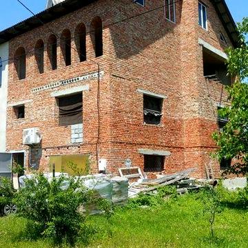 Половина будинку для двох сімей | Світло 3 фази, вода, окр. входи!