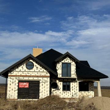 Продаж будинку біля Самбора (Воютичі)