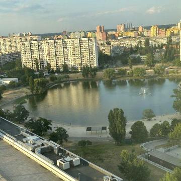 3-к Шумського,1а Панорамна квартира на Дніпро та на озеро ЖК Аквапарк
