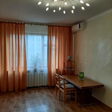 Академіка Заболотного вул., 57