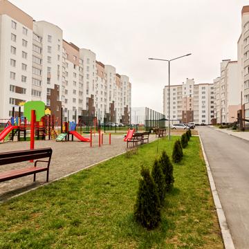Олександрівська, 1