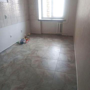 Продаж 4 кім квартира
