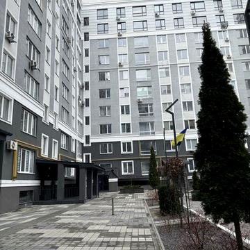 Квартира в готовому будинку! Мінімальне оформлення!