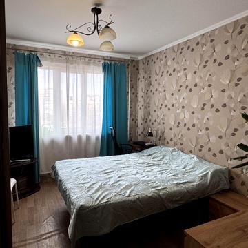 Академіка Глушкова просп., 23